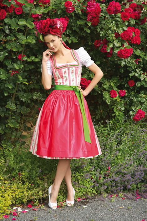 Designerdirndl und Trachten Mode